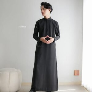 Black ট্রেন্ডিং জুব্বাহ